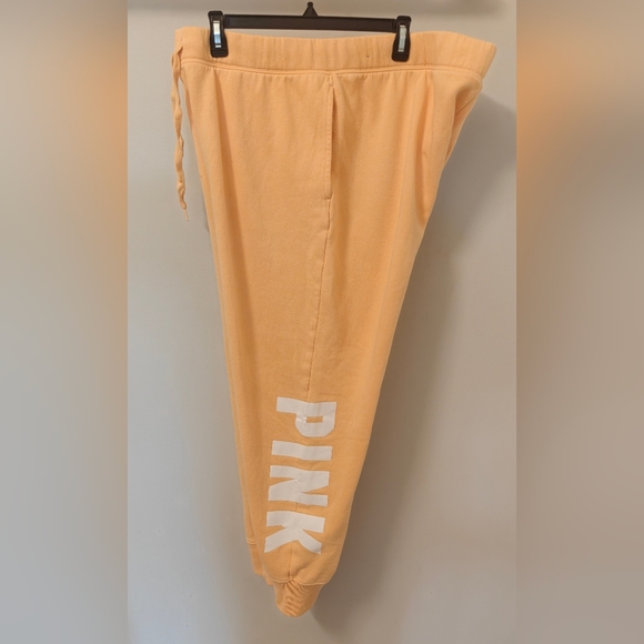 PINK Victoria's Secret Everyday Lounge Baggy Campus Yellow Sweatpants Size XXL - Picture 3 of 5